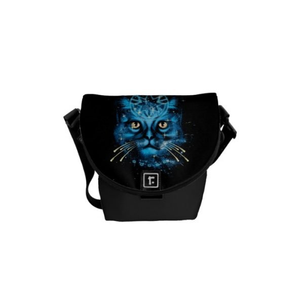 Captain Marvel | Goose Hala Star Glow Courier Bag