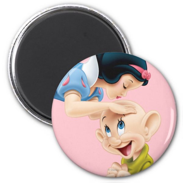 Snow White Kissing Dopey on the Head Magnet